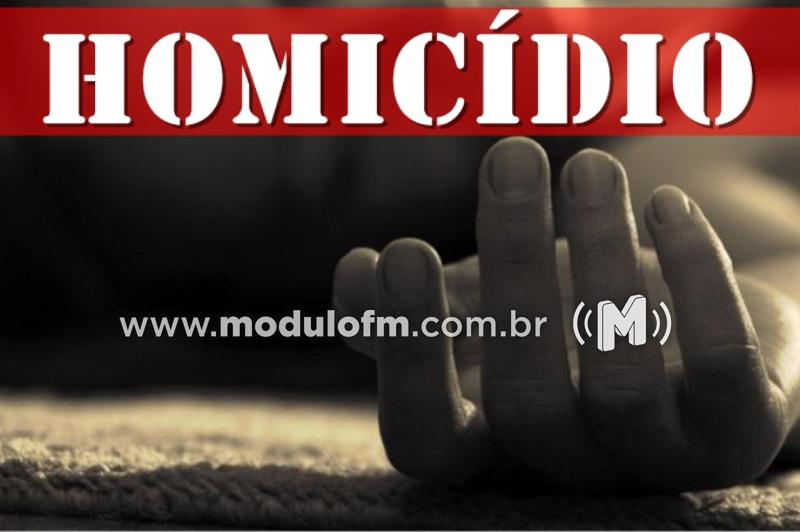 Após ingerir bebida com 'colega' homem de 58 anos...