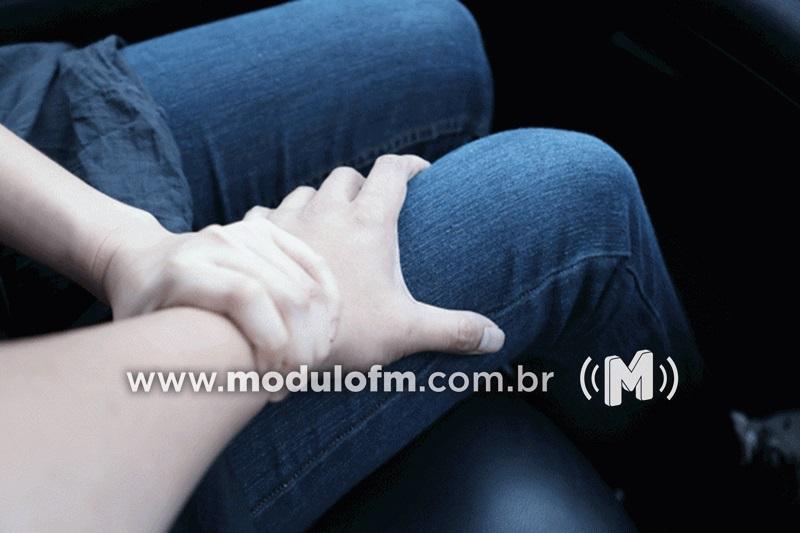 Mulher cadeirante pega carona e sofre assédio sexual