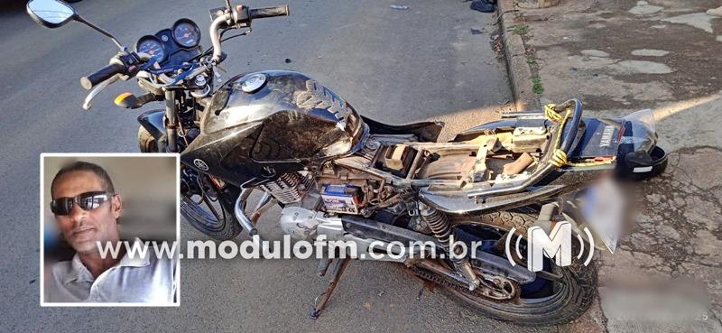 Motociclista morre após colisão em veículo e poste no bairro Morada Nova