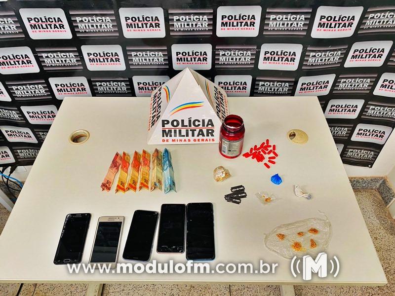 PM cumpre mandado de busca e apreensão e apreende drogas em residência