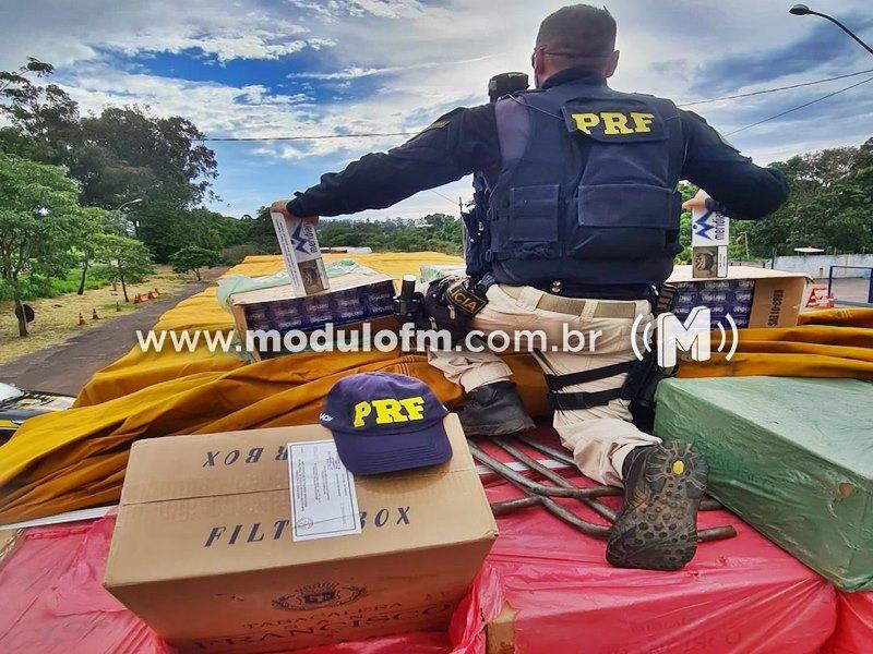 Cigarros contrabandeados avaliados em quase R$ 2 milhões são...