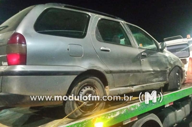 Embriagado, foragido da Justiça tenta fugir de atropelamento, é perseguido pela polícia e acaba preso