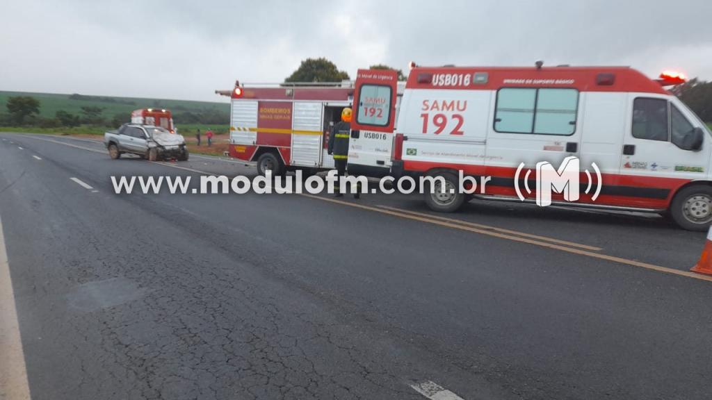 Imagem 8 do post Colisão entre veículos deixa homem morto na BR-365 em Patrocínio