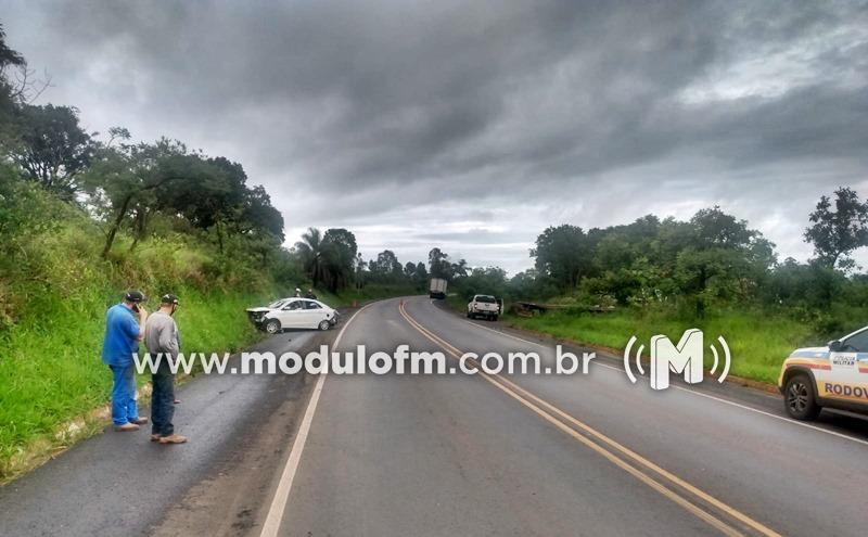 Imagem 3 do post Criança de seis anos morre após ser arremessada para fora de veículo na BR-354
