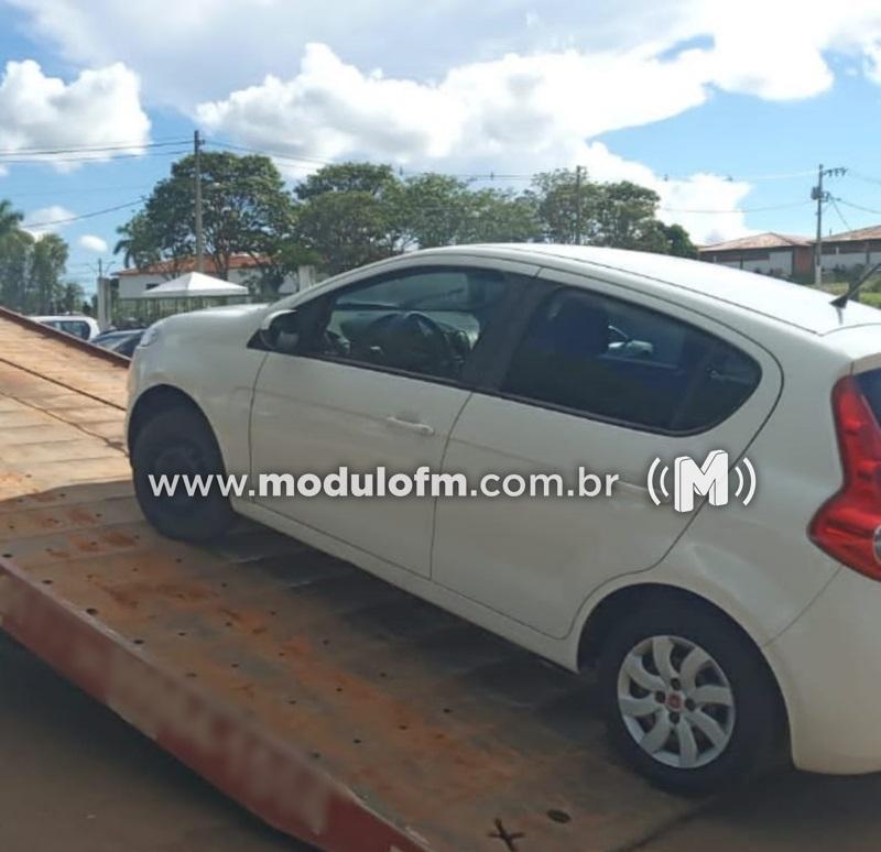 Imagem 3 do post PM interrompe encontro de Som Automotivo e apreende 15 veículos em Patrocínio