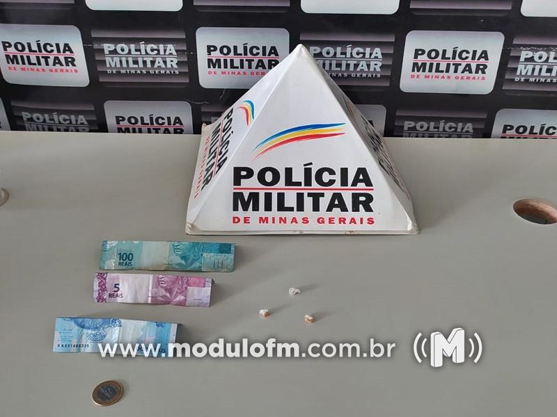 Adolescente esconde droga na boca para tentar escapar da polícia, mas acaba preso