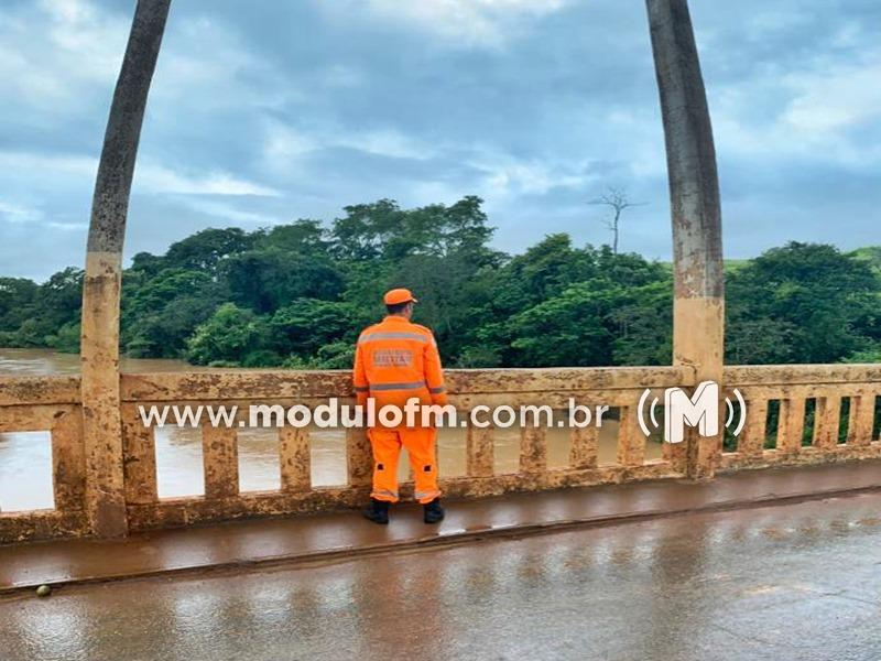 Imagem 1 do post Aumento do nível do Rio Paranaíba coloca Patos de Minas em alerta