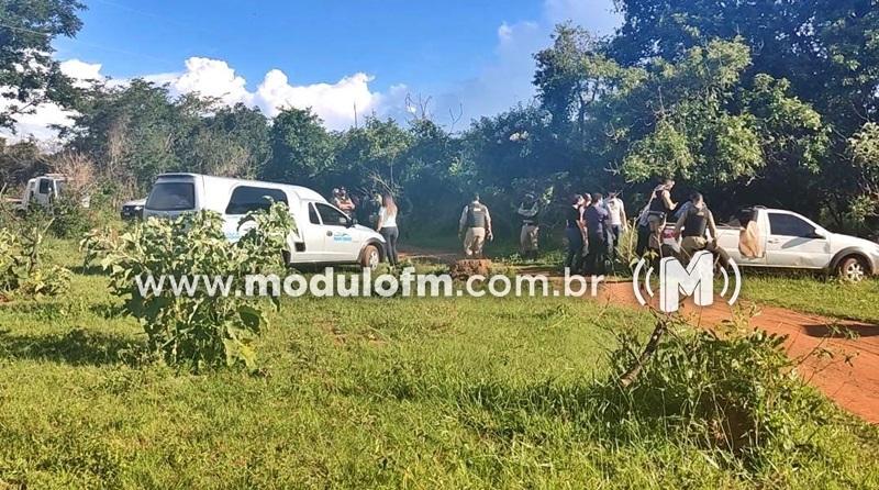 Morador de Monte Carmelo é encontrado morto com tiros...