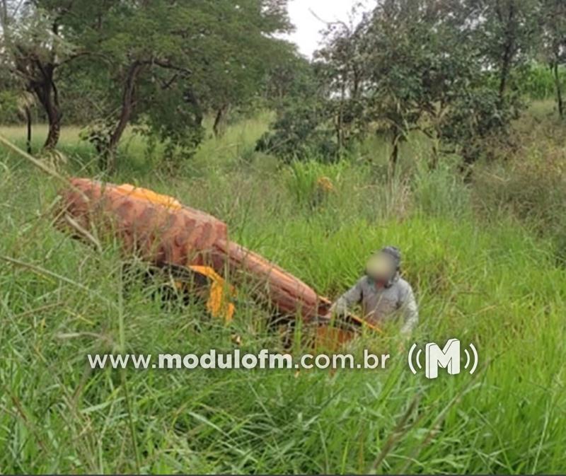 Imagem 1 do post Homem morre após trator tombar e cair em cima dele em Guimarânia