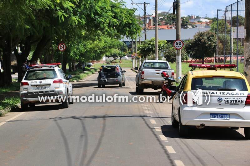 Imagem 5 do post Motociclista inabilitado fica gravemente ferido após colidir em veículo que manobrava de marcha ré