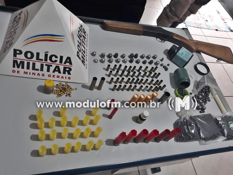PM cumpre dois mandados, prende três homens e apreende...
