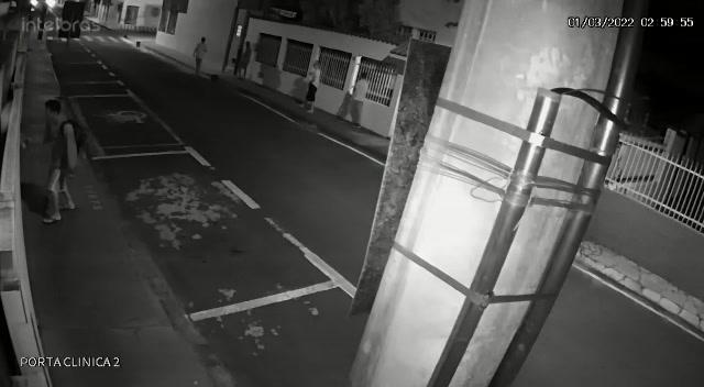 Imagem 2 do post Câmeras registram pichações em comércios e residências em Patrocínio