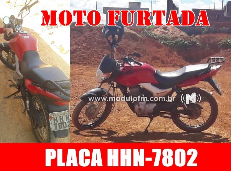 Estudante tem moto furtada após estacionar veículo na frente...