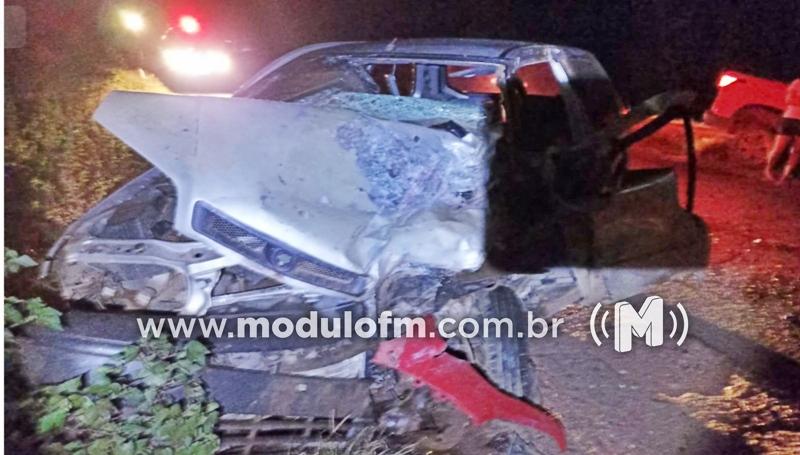 Homem morre em colisão frontal entre veículos na MG-188...