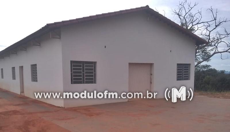Não perdoam: ladrões arrombam e furtam salão de igreja...
