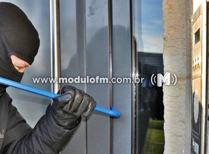 Casa recém-construída é arrombada e fiação é furtada no...
