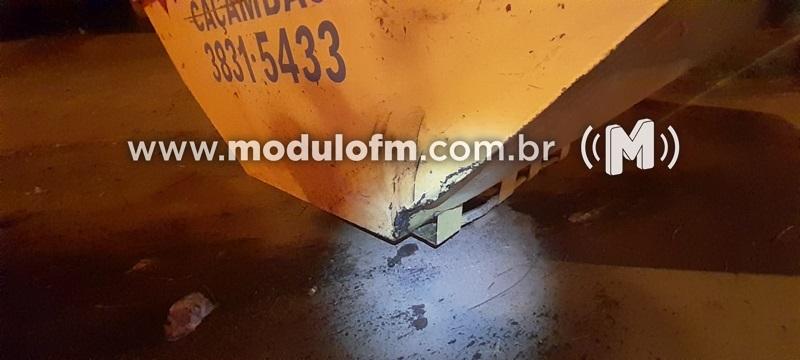 Imagem 2 do post Motociclista morre após bater contra caçamba em Patrocínio