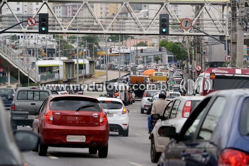 Motoristas terão que apresentar registro de licenciamento do veículo...
