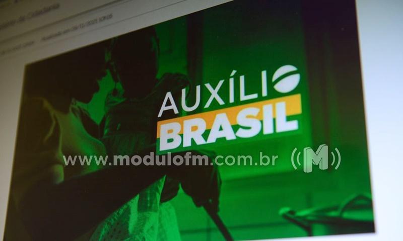 Parcelas do Auxílio Brasil do mês de novembro começam...