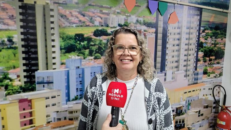 Vereadora lamenta votação que manteve reuniões da Câmara pela...