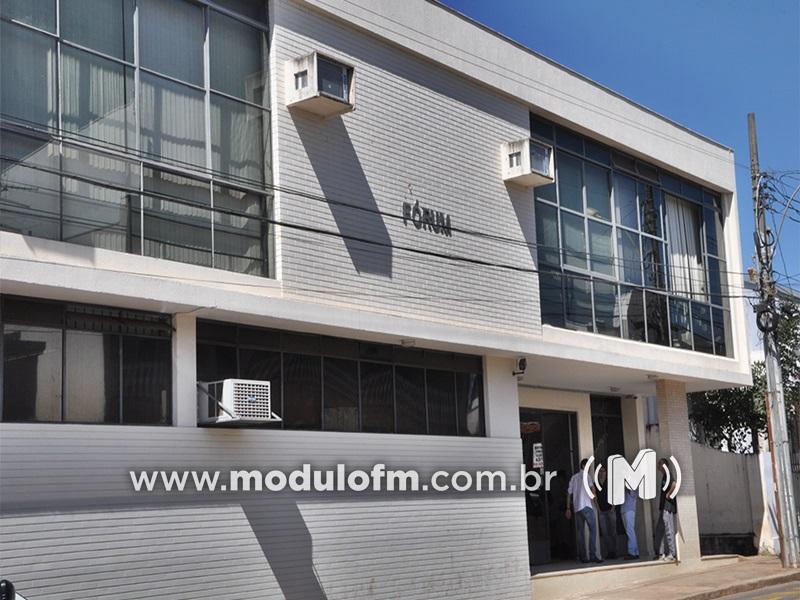 Mulher agredida por suposta traição em Monte Carmelo deve...