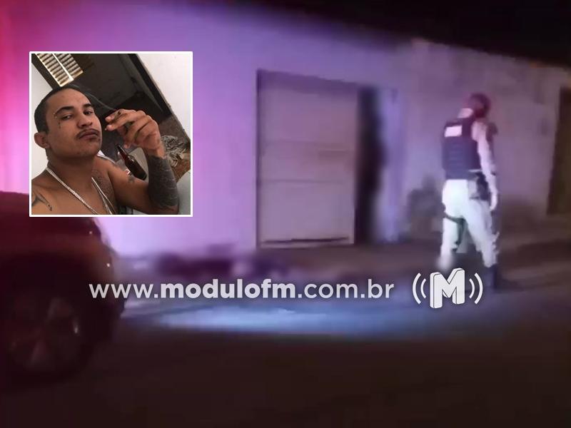 ATUALIZADA: Jovem é executado com cerca de 21 tiros...