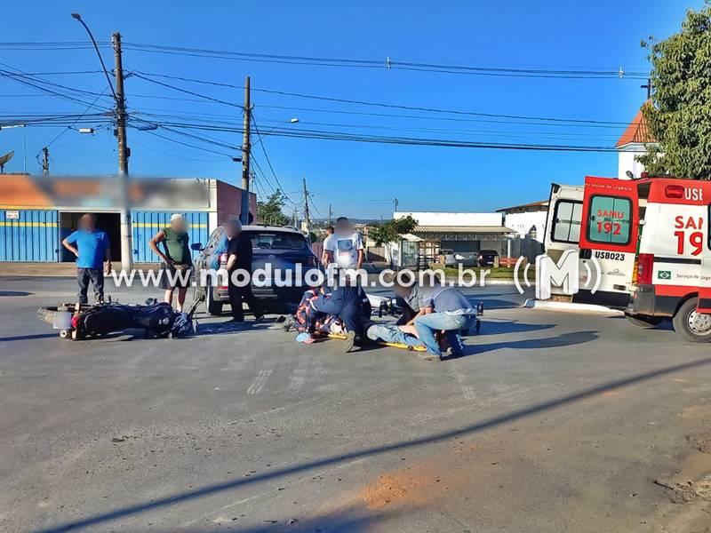 Motociclista ferido após veículo avançar sinal de parada obrigatória...