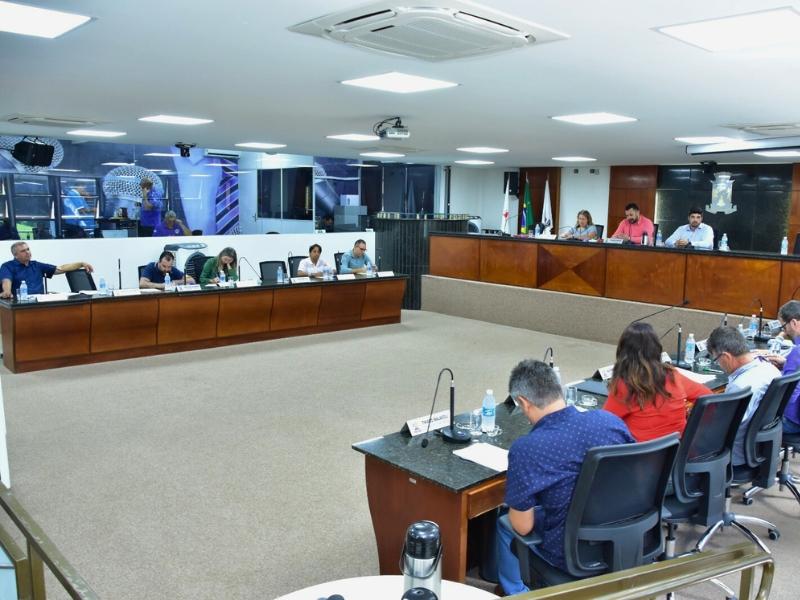 Reunião da Câmara Municipal de Patrocínio devolve projetos após...