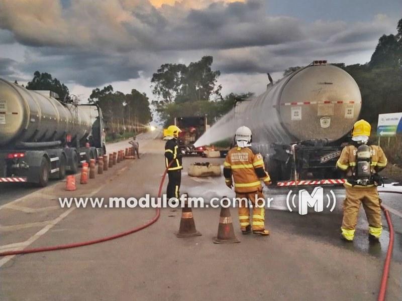 Trânsito na BR-365 é liberado após mais de 12 horas de interdição total devido a acidente com risco de explosão