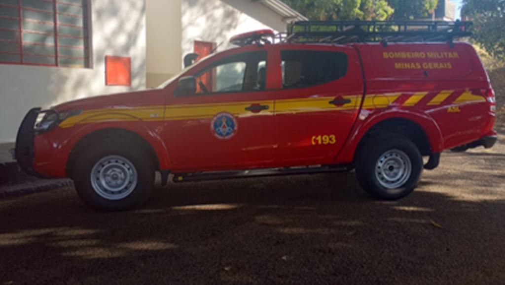 Corpo de Bombeiros de Patrocínio é acionado para resgatar cadáver encontrado em córrego contaminado em Monte Carmelo