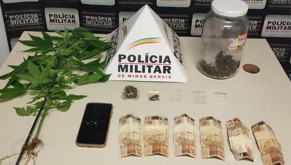 Ação da Polícia Militar termina com prisão de dois suspeitos e apreensão de drogas