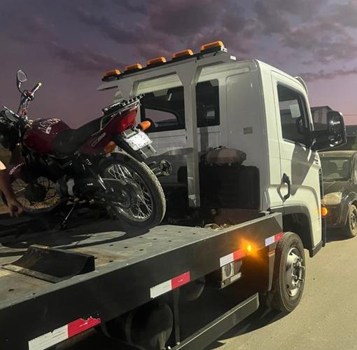 Adolescente é apreendido pilotando moto de forma perigosa em Patrocínio