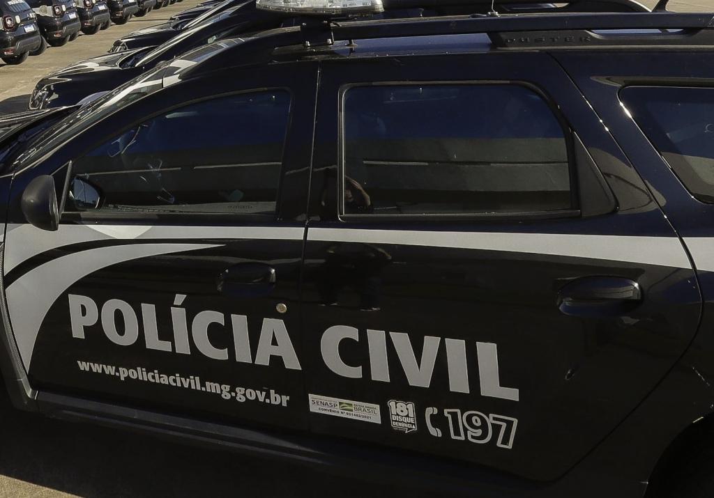 Mãe e padrasto são presos suspeitos de matar menina de 4 anos em São Gotardo