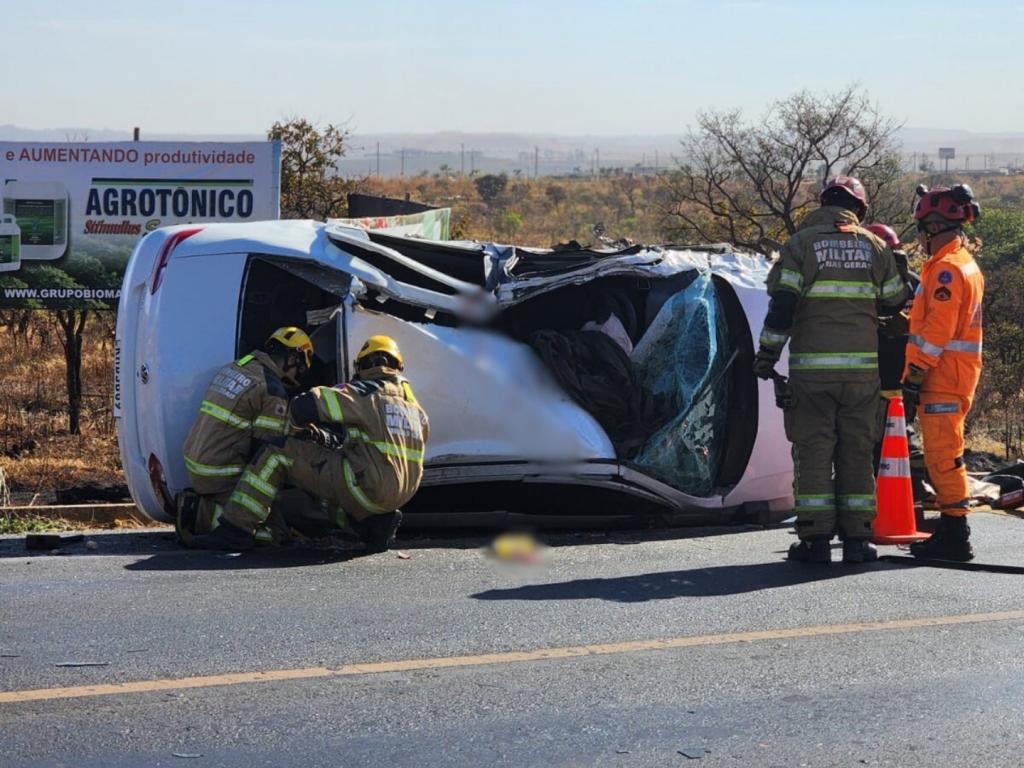 Jovem de 22 anos morre em acidente na BR-365,...