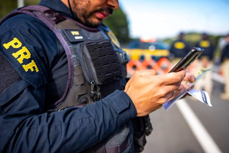 PRF inicia Operação Romaria 2025 para garantir segurança dos peregrinos na BR-365