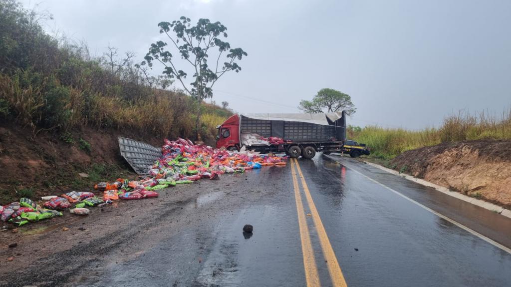 Chuva desta quarta causou três acidentes em 10 minutos...