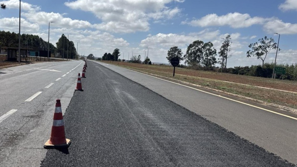 Obras na BR-365 seguem até domingo com sistema Pare...