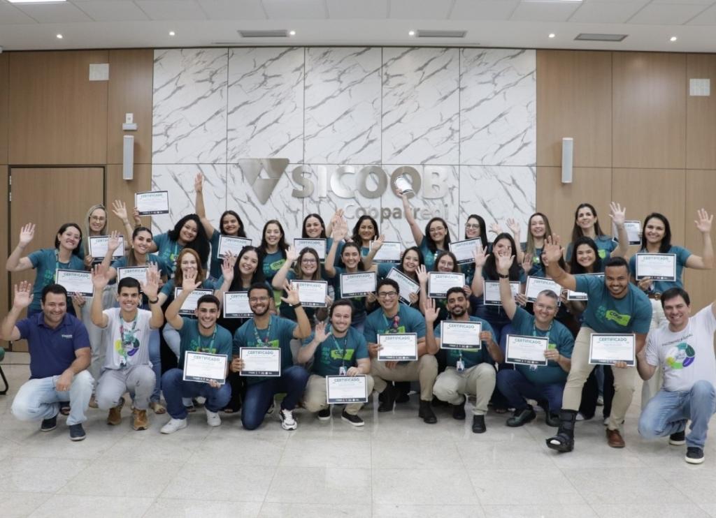 Sicoob Coopacredi forma segunda turma de Embaixadores Cooperativistas e...
