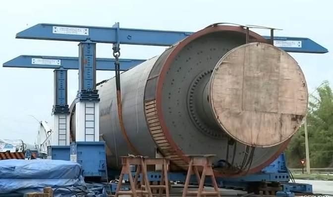 Imagem 1 do post Travessia de carreta gigante por estradas da região é adiada após falha mecânica