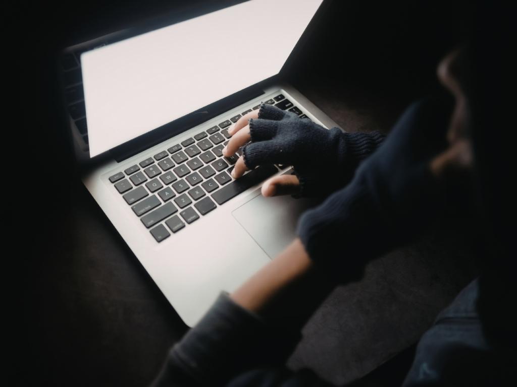 Empresário perde mais de R$ 100 mil após golpe bancário em Patos...