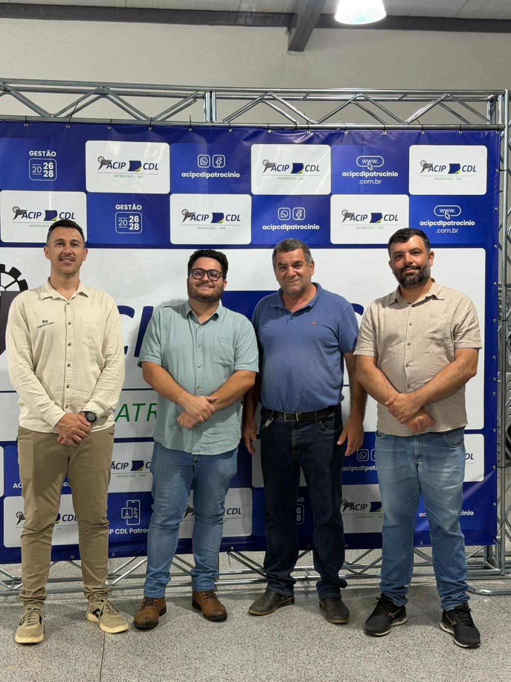 Imagem 1 do post ACIP/CDL realizam encontro com empresários e autoridades em Serra do Salitre